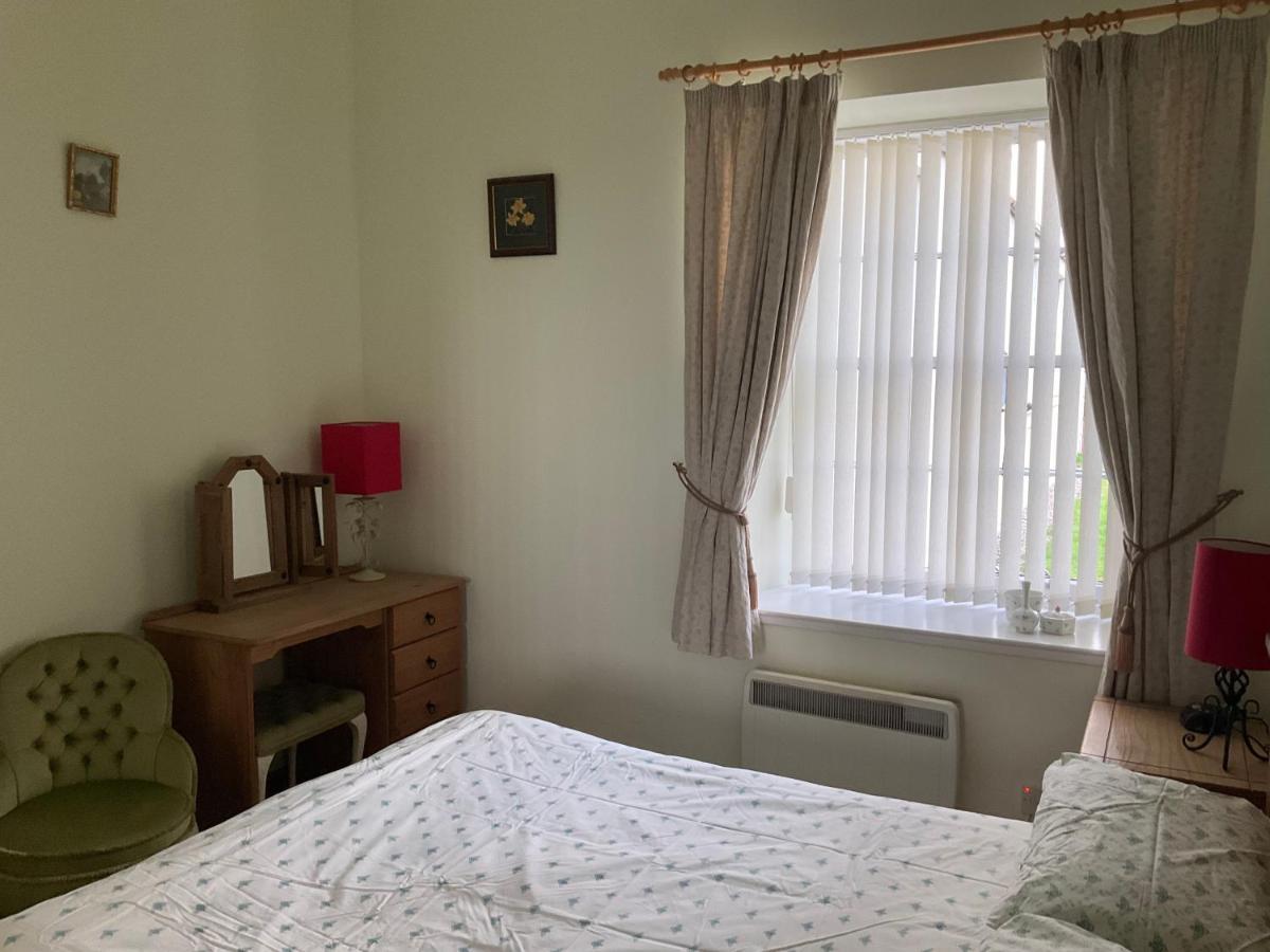 Apartamento Courtyard Free Parking Inverness